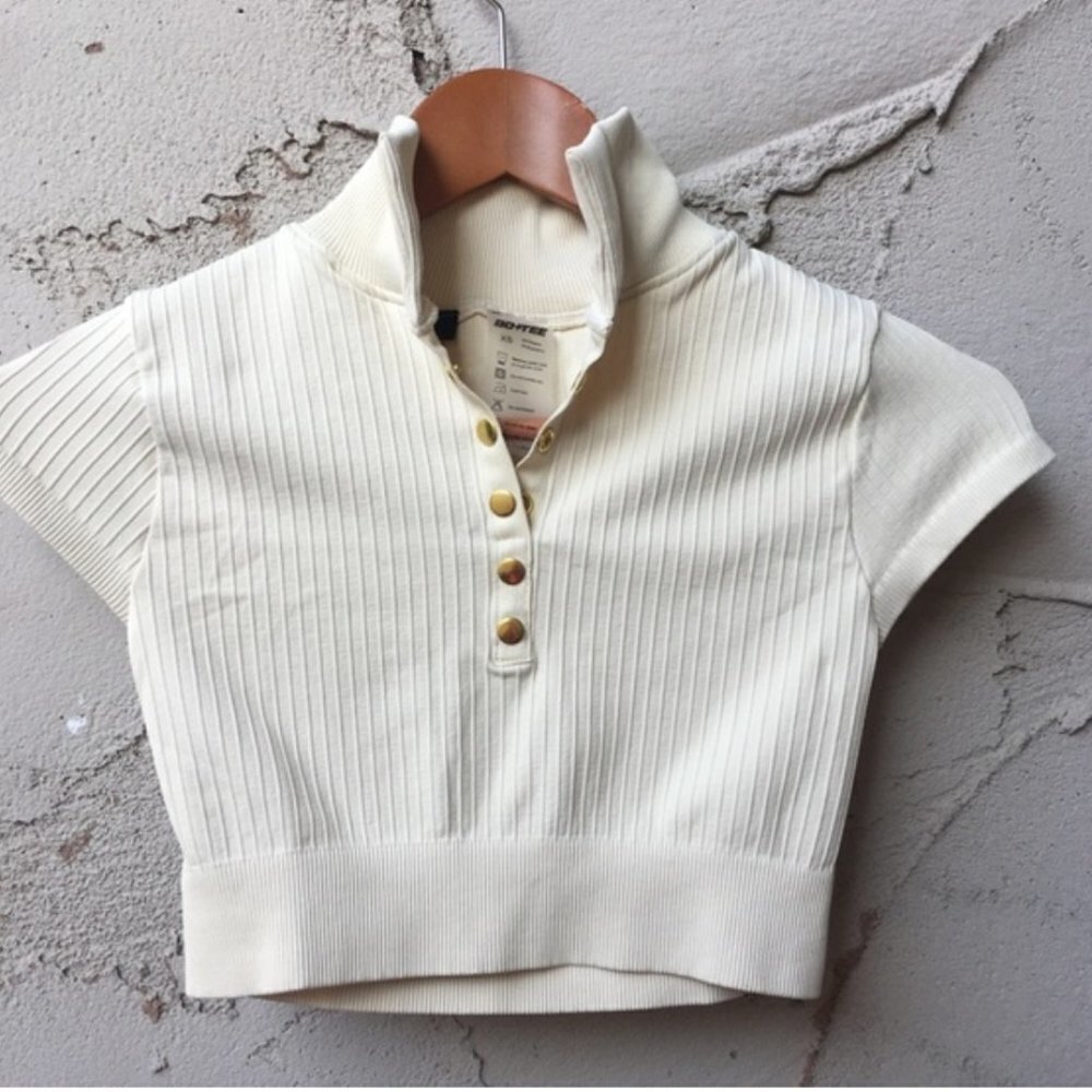 Bo+Tee Cropped Top Size XS